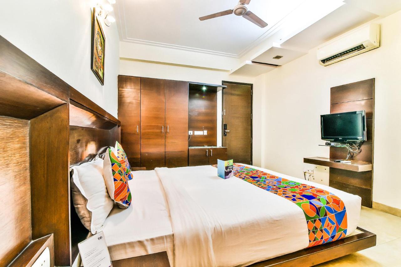 Fabhotel Oasis Dlf Phase 3 คูร์เคาน์ ภายนอก รูปภาพ