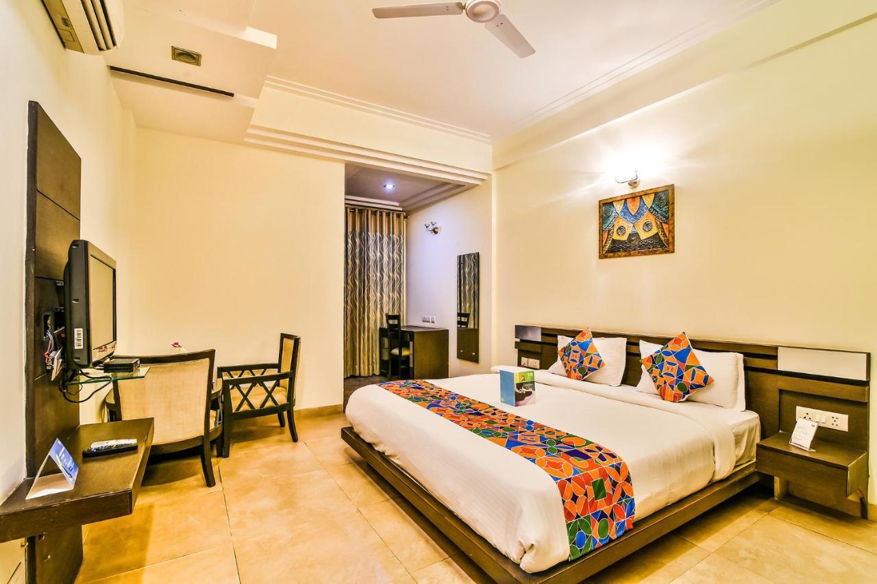 Fabhotel Oasis Dlf Phase 3 คูร์เคาน์ ภายนอก รูปภาพ