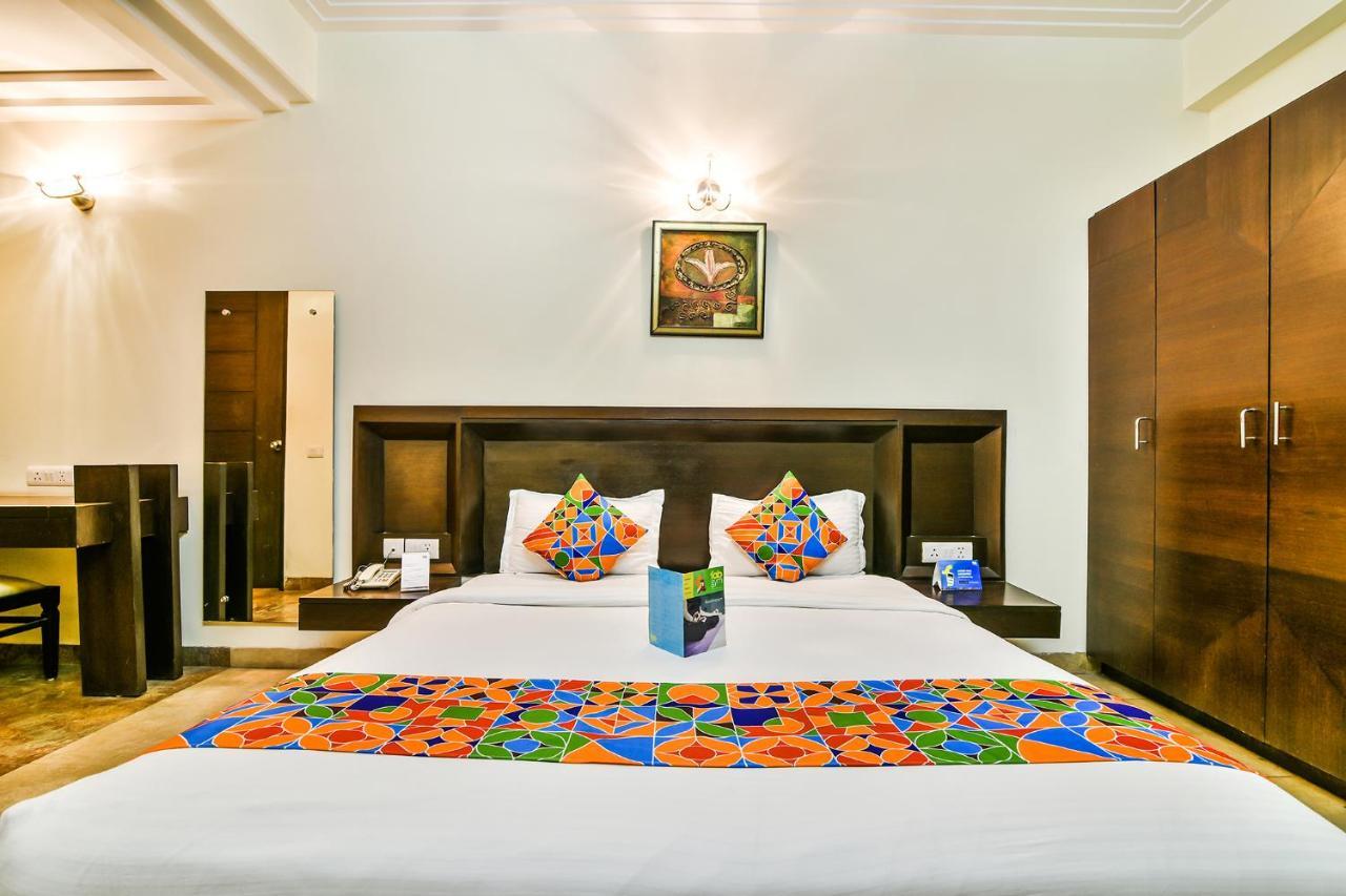 Fabhotel Oasis Dlf Phase 3 คูร์เคาน์ ภายนอก รูปภาพ